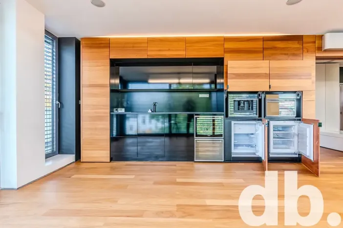 Pronájem kanceláře, Cheb, 26. dubna, 260 m2