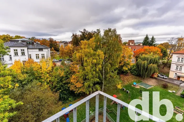 Pronájem kanceláře, Cheb, 26. dubna, 260 m2