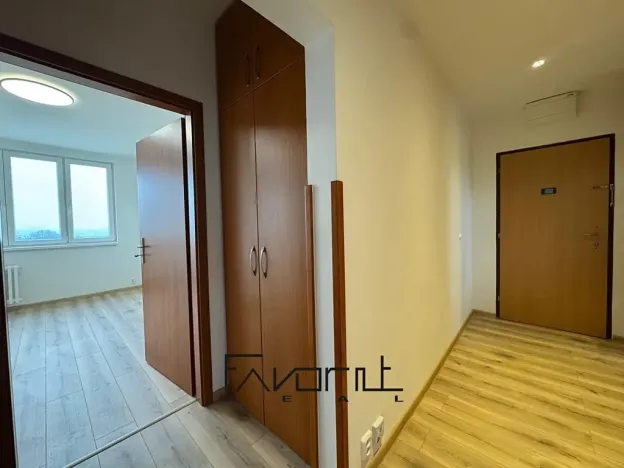 Prodej bytu 3+1, Ostrava, Tarnavova, 70 m2