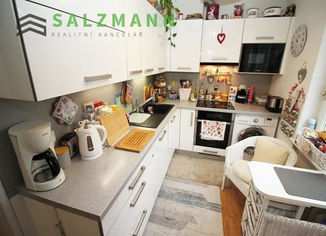 Prodej bytu 3+1, Plzeň, Pod Záhorskem, 72 m2