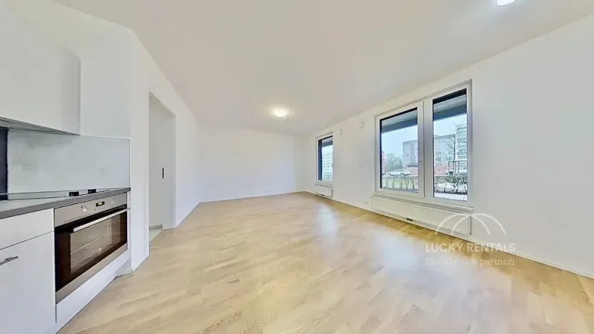 Pronájem bytu 1+kk, Praha - Hlubočepy, Wassermannova, 34 m2