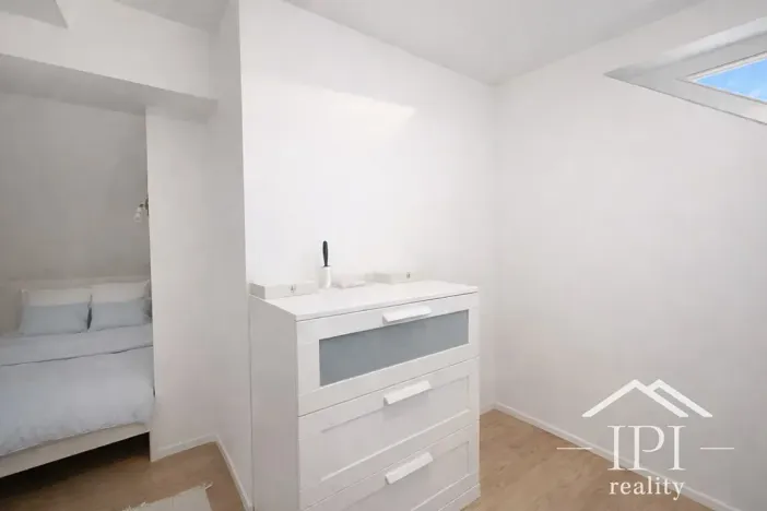 Prodej bytu 2+kk, Praha - Holešovice, Komunardů, 53 m2