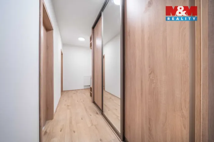 Prodej bytu 1+kk, Třemošná, Školní, 32 m2