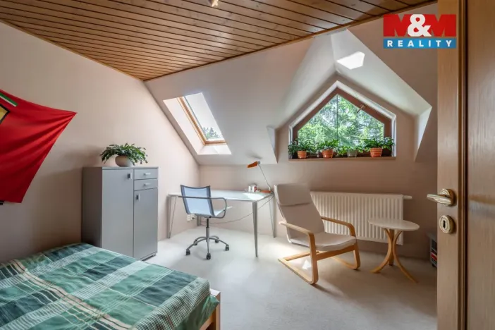 Prodej rodinného domu, Benecko, 224 m2