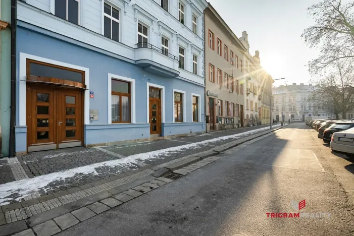 Pronájem bytu 2+kk, Hradec Králové, Eliščino nábřeží, 80 m2