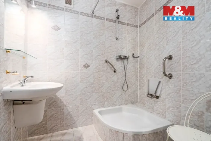 Prodej rodinného domu, Jílové, Dvořákova, 278 m2