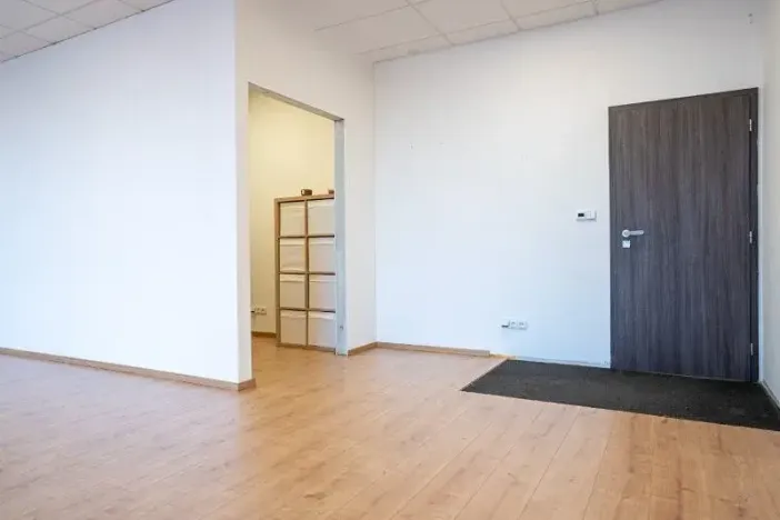 Pronájem obchodního prostoru, Jihlava, 100 m2
