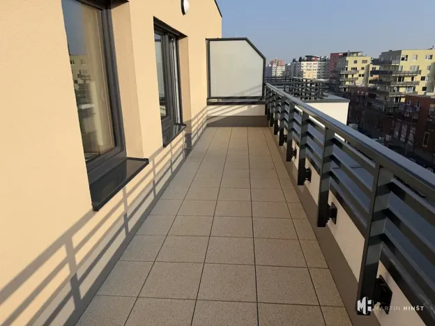 Pronájem bytu 1+kk, Praha - Hlubočepy, Fabiánové, 31 m2