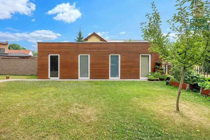 Prodej bytu 2+kk, Křížkový Újezdec, 46 m2