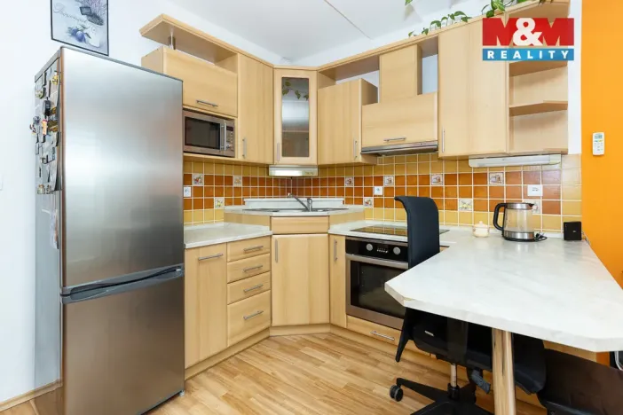 Prodej bytu 2+kk, Pardubice - Svítkov, Dubová, 51 m2