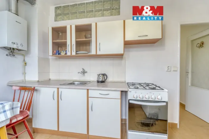 Pronájem bytu 1+1, Plzeň - Lobzy, Revoluční, 34 m2