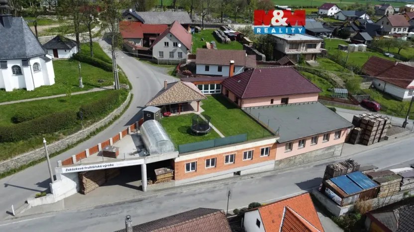 Prodej výrobních prostor, Spálov, 1200 m2