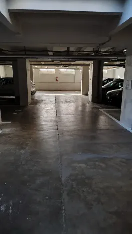 Pronájem garážového stání, Praha - Holešovice, U Pergamenky, 12 m2