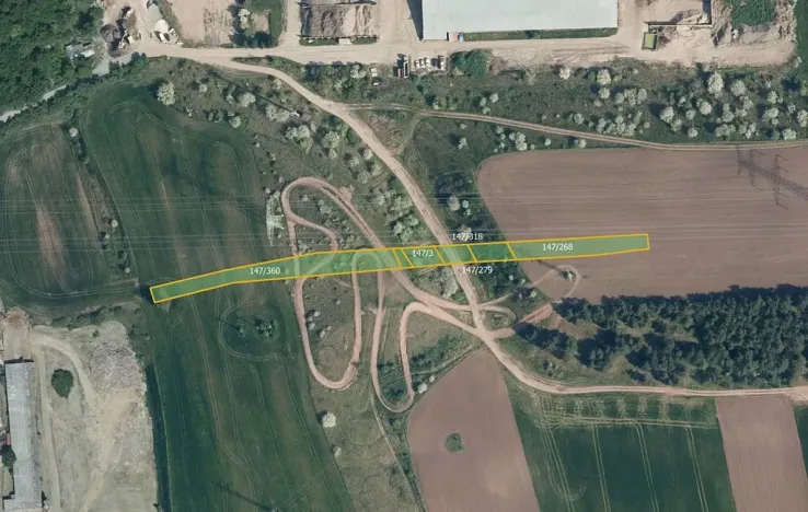 Prodej pole, Uhy, 39584 m2