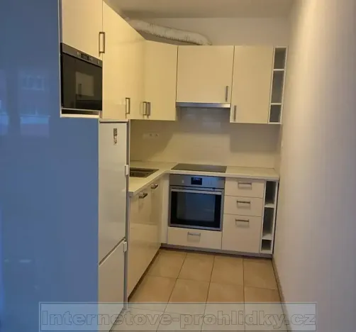 Pronájem bytu 2+kk, Praha - Kyje, Farkašova, 50 m2