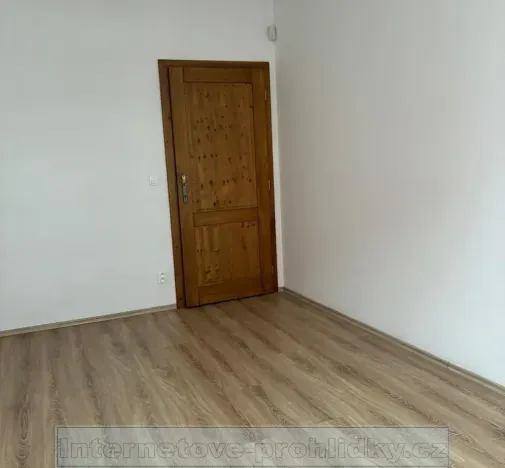 Pronájem bytu 2+kk, Praha - Kyje, Farkašova, 50 m2