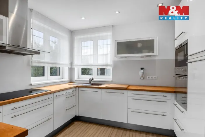 Prodej rodinného domu, Buštěhrad, Akátová, 126 m2