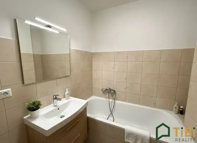 Prodej bytu 2+1, Olomouc, Zamykalova, 70 m2