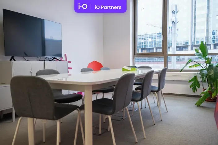 Pronájem kanceláře, Praha - Karlín, Sokolovská, 311 m2