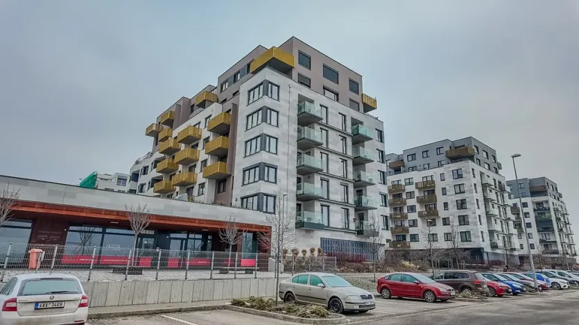 Prodej bytu 2+kk, Praha - Dolní Měcholupy, Honzíkova, 54 m2