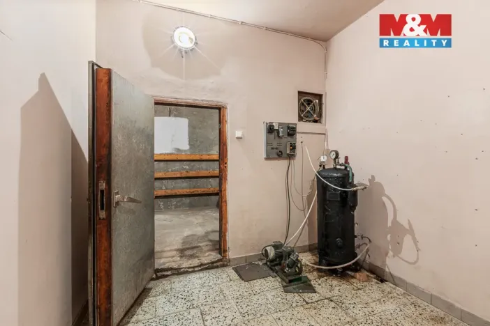 Prodej obchodního prostoru, Kryry - Stebno, 345 m2