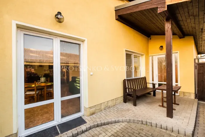 Prodej rodinného domu, Přerov nad Labem, 283 m2