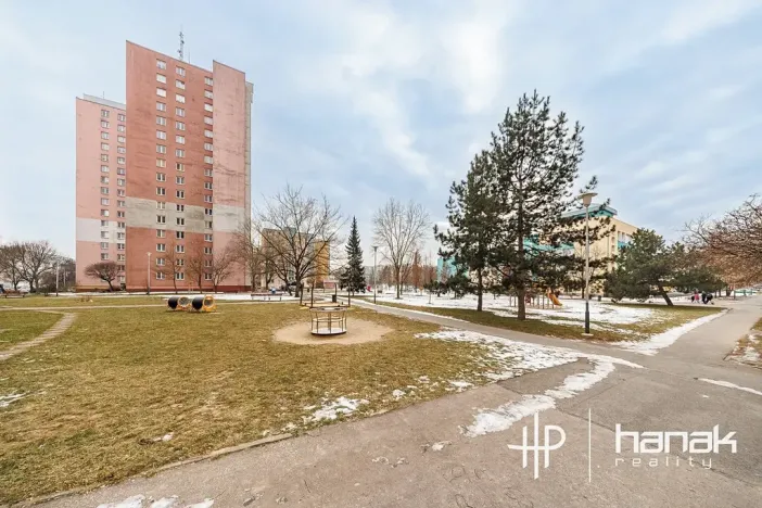 Prodej bytu 3+1, Ostrava, Bohumíra Četyny, 65 m2