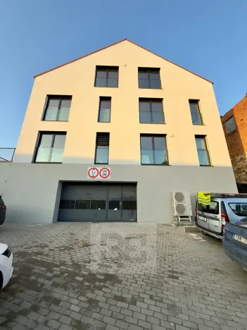 Pronájem bytu 2+kk, Únětice, Rýznerova, 44 m2