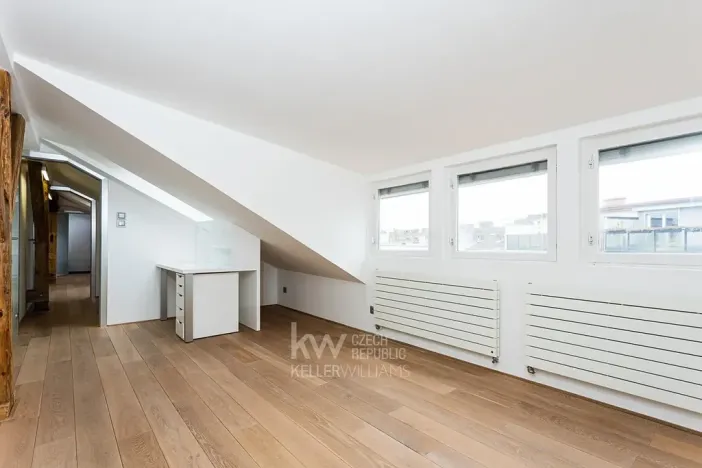 Prodej bytu 5+kk, Praha - Bubeneč, Jaselská, 192 m2