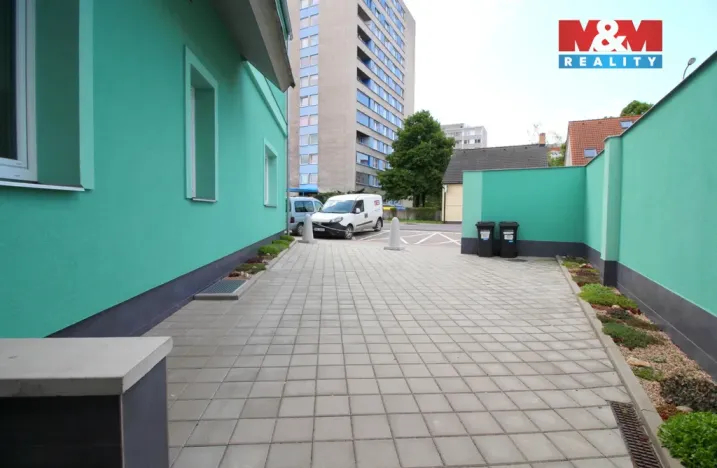 Pronájem bytu 1+kk, Hradec Králové - Slezské Předměstí, Bratří Štefanů, 37 m2