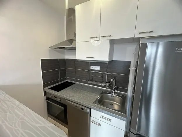 Pronájem bytu 1+kk, Jablonec nad Nisou, Jizerská, 29 m2