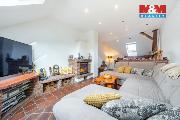 Prodej obchodního prostoru, Kladno - Kročehlavy, Vrchlického, 163 m2