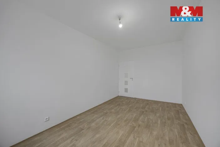 Pronájem bytu 3+1, Hradec Králové - Třebeš, Pod Strání, 77 m2