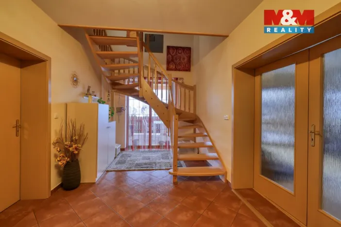 Prodej rodinného domu, Kvíčovice, 249 m2