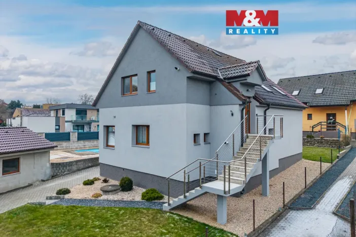 Prodej rodinného domu, Radonice, Růžičkova, 182 m2