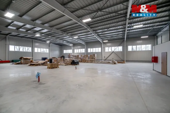 Pronájem skladu, Cerekvice nad Loučnou - Pekla, 2380 m2