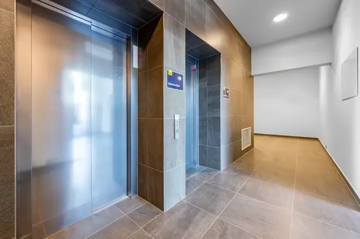 Pronájem bytu 1+kk, Praha, Poděbradská, 33 m2