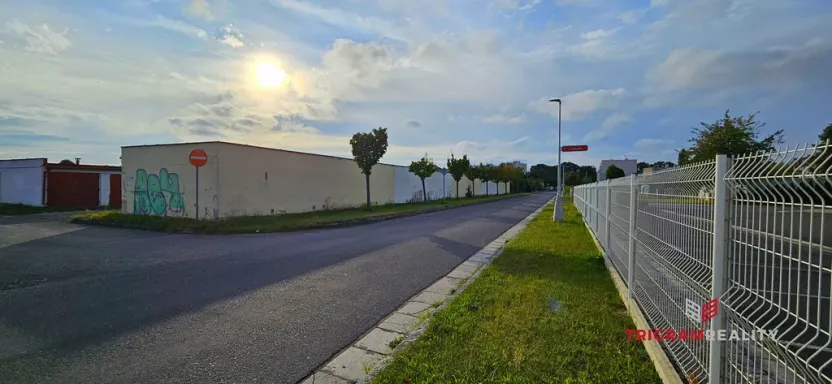 Pronájem ostatní, Hradec Králové - Pouchov, U Mostku