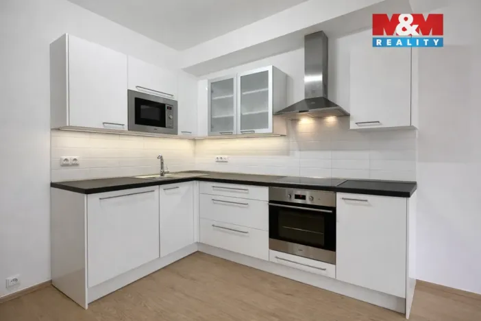 Pronájem bytu 2+kk, Praha - Vysočany, Pod Harfou, 52 m2