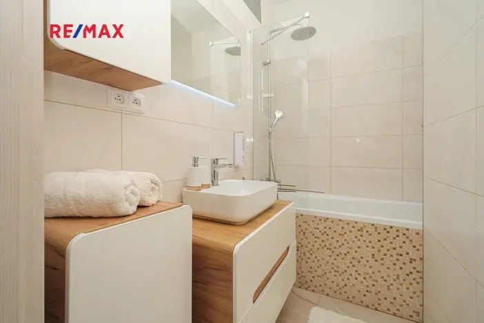 Pronájem bytu 3+kk, Praha - Vršovice, Přípotoční, 77 m2