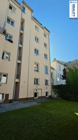 Pronájem bytu 3+1, České Budějovice, Jeronýmova, 108 m2