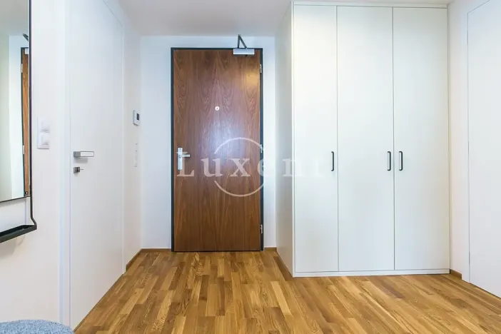 Pronájem bytu 2+kk, Praha - Holešovice, Sanderova, 58 m2