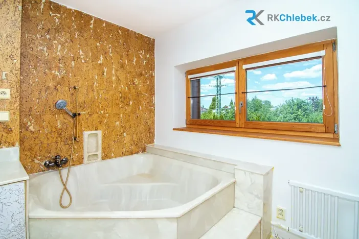 Prodej rodinného domu, Baška, 350 m2