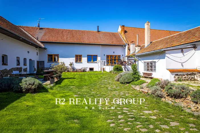 Pronájem rodinného domu, Skalka, 446 m2