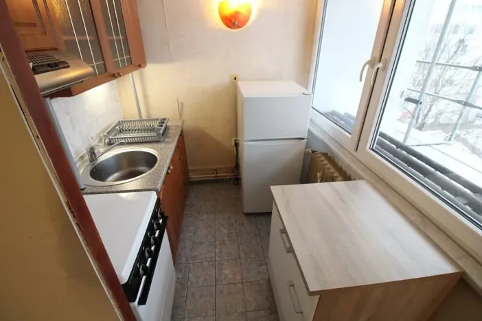 Pronájem bytu 1+kk, Praha - Karlín, Nekvasilova, 28 m2