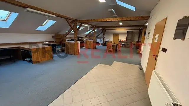 Pronájem kanceláře, Ostrava, Prokopa Velikého, 200 m2