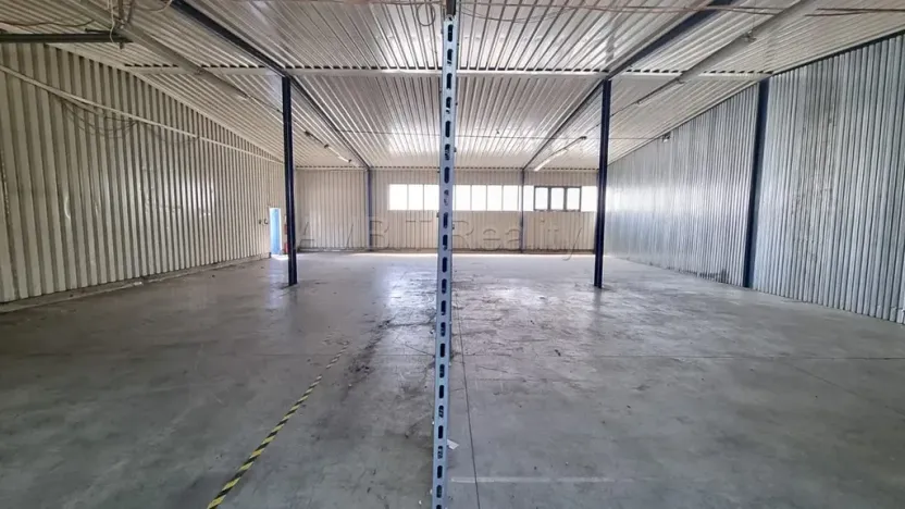 Pronájem výrobních prostor, Praha, Poděbradská, 250 m2