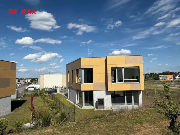 Prodej rodinného domu, Praha - Horní Počernice, Krotitelů, 197 m2