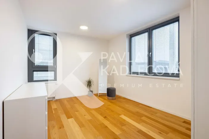 Pronájem bytu 3+kk, Praha - Karlín, Sokolovská, 100 m2