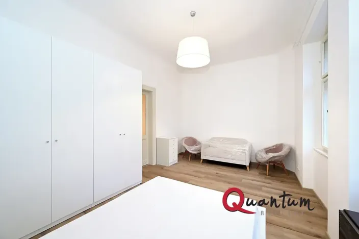 Pronájem bytu 1+1, Praha - Žižkov, Kubelíkova, 39 m2